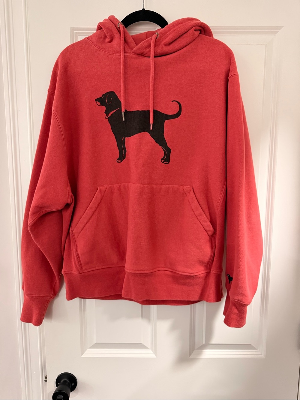 The Black Dog Hoodie - Pullover